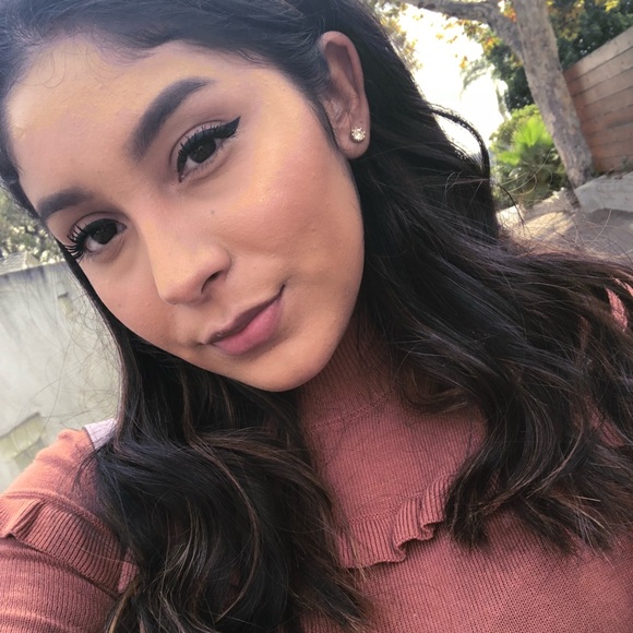 Meet your Posher, Natalie - Picture 1 of 1